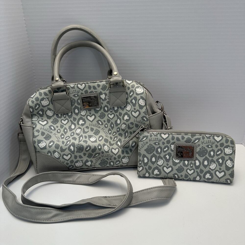 2014 Loungefly x Hello Kitty Silver Leopard/Cheetah Print Vintage Purse & Wallet